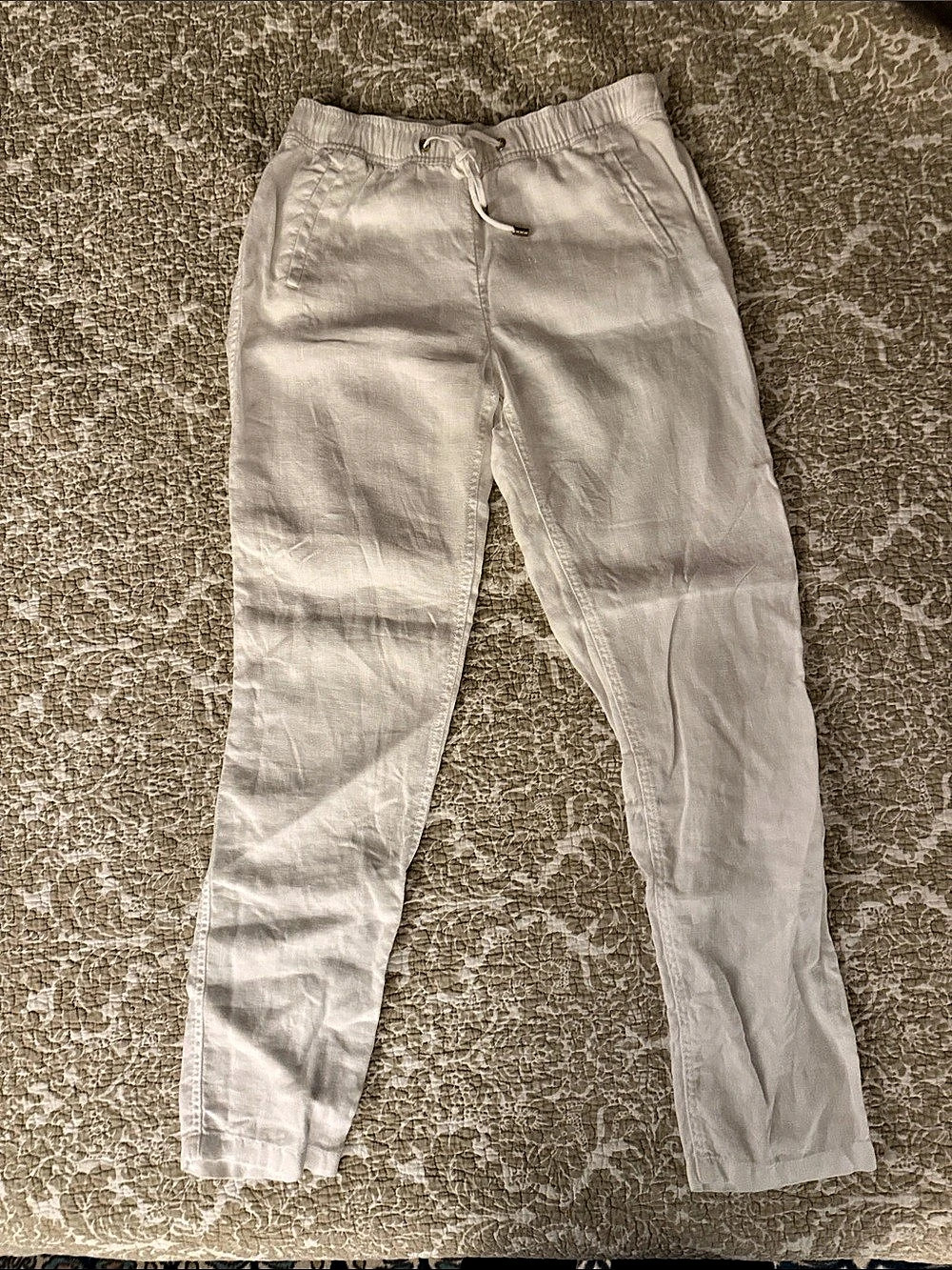 Lilly Pulitzer Linen-Style Jogger Pants in White Size Small Like New